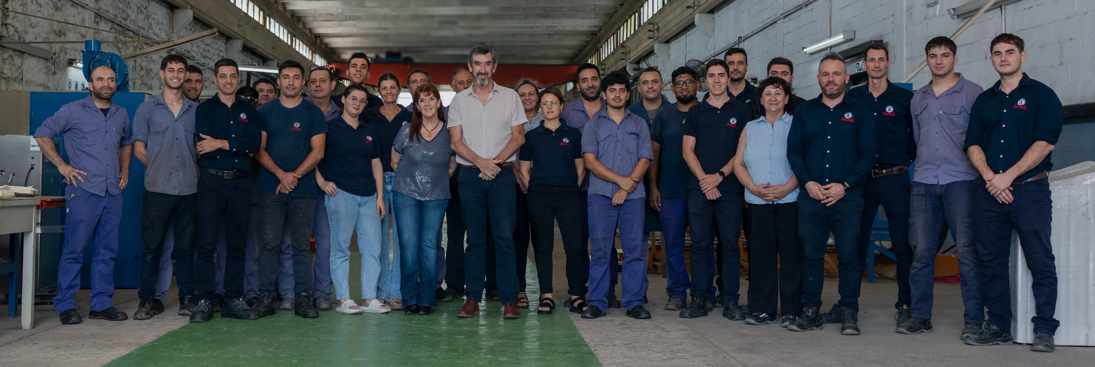 Planta industrial y equipo de Aloña en Argentina